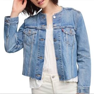 Levi’s Alterd Trucker Collarless Jean jacket small